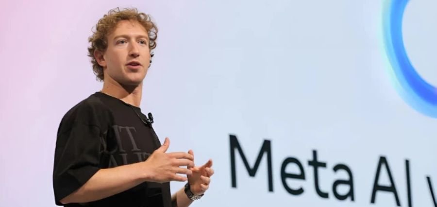 You are currently viewing Zuckerberg Hires Top AI Talent, Seeks Big Bet on Scale AI