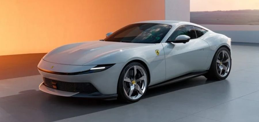 You are currently viewing Ferrari Unveils 2026 Amalfi Petrol Coupe Before EV Era