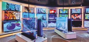 Read more about the article Samsung Reveals World’s First 130-Inch Micro RGB TV With New Design