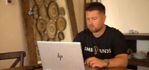 Read more about the article The $50K to $250K Funding Window: SMB Funds Reviews How Their Clients Access Capital Through Card Stacking