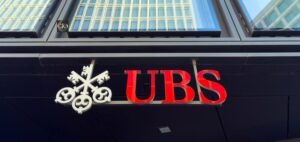 Read more about the article Swiss Lawmakers Set 50-50 Capital Split For UBS Foreign Units